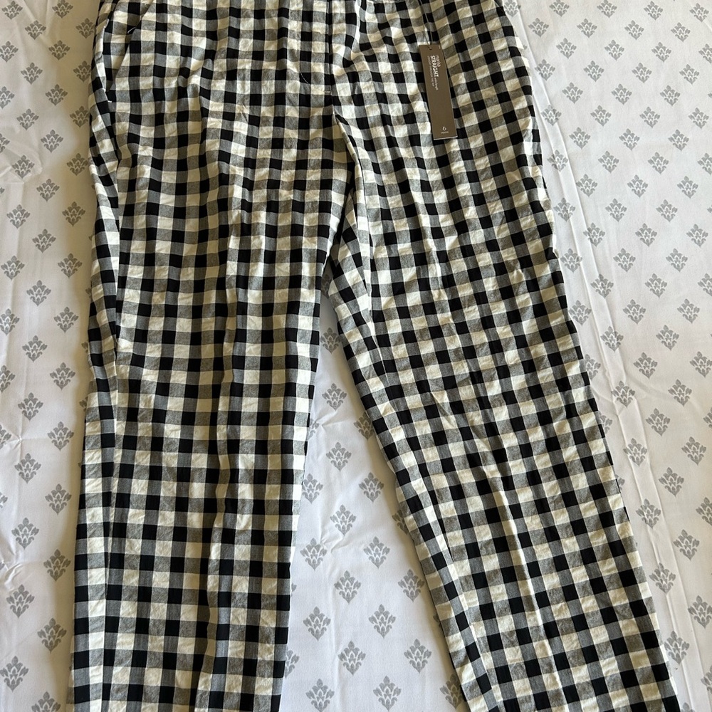 LOFT Men's Black and White Checkered Chinos